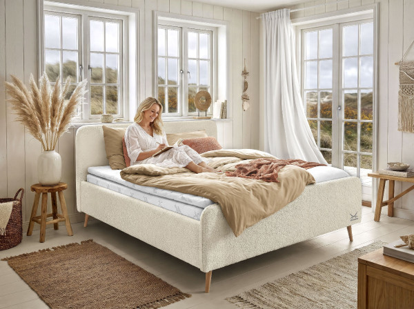 Polsterbett SANSIBAR DOSTRUP in creme aus Stoff