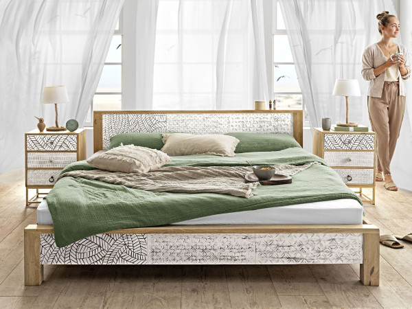 Bett SANSIBAR AMRUM in beige aus Mango