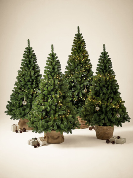 Weihnachtsbaum IMPERIAL in grün aus Kunststoff