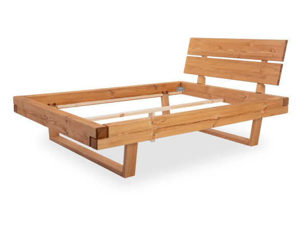 Holzbett BEVEN in Kiefer aus Massivholz